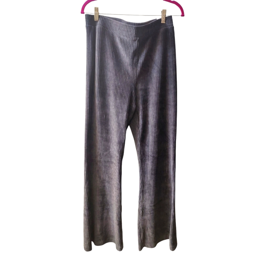 Aerie Gray Ribbed Velour Flare Leggings Size L NWT